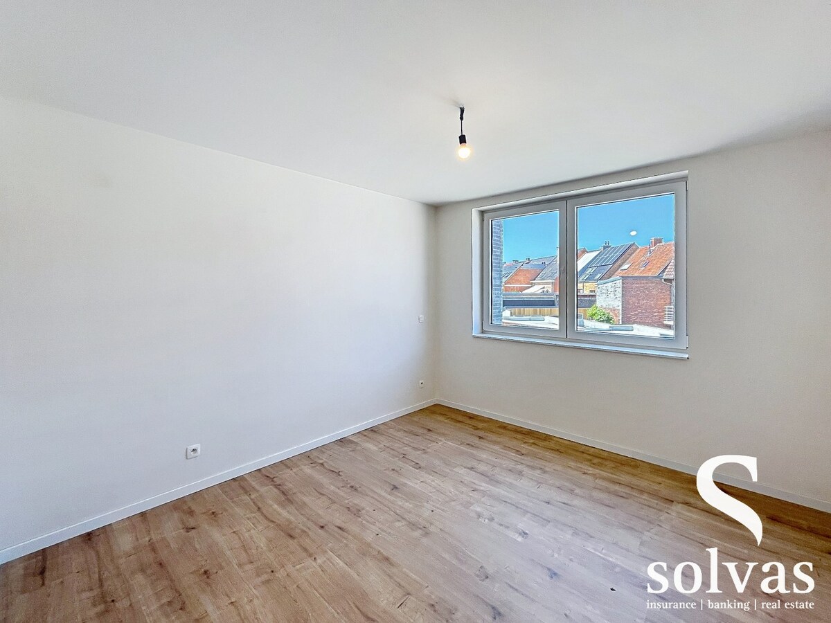 Nieuwbouwwonining met 4 slaapkamers in hartje Aalter op toplocatie. 