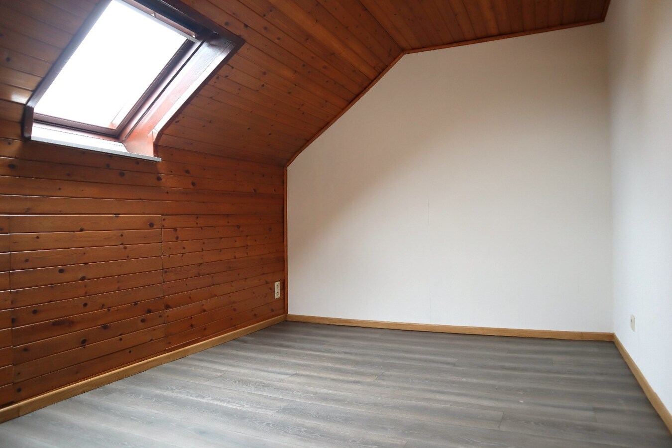 Prachtig gerenoveerde rijwoning met 4 slaapkamers te Bierbeek 