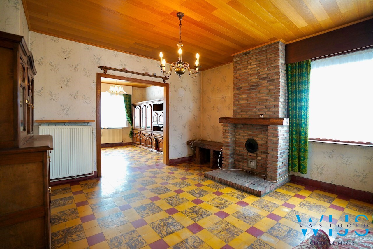 Interessante te renoveren woning in Drongen! 