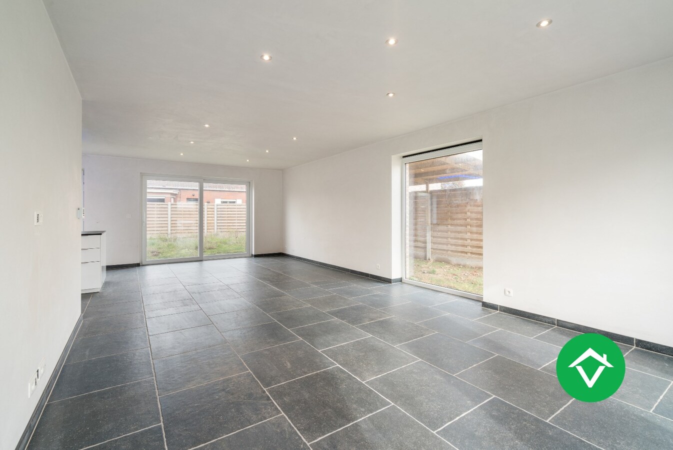 Nieuwbouwwoning met drie slaapkamers te koop in Kortemark 