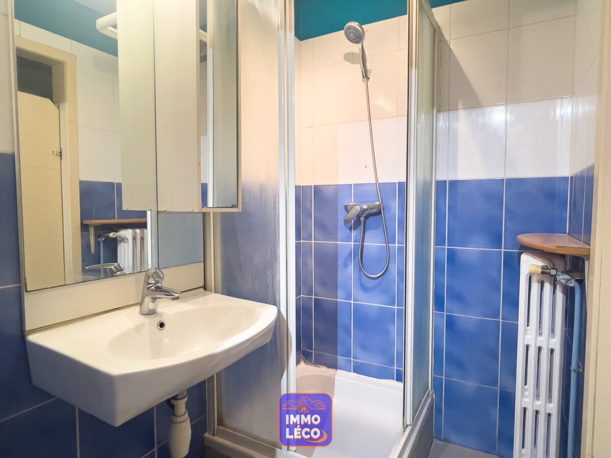 Studio tout confort avec chambre séparée, PARC DE Mouscron ! 