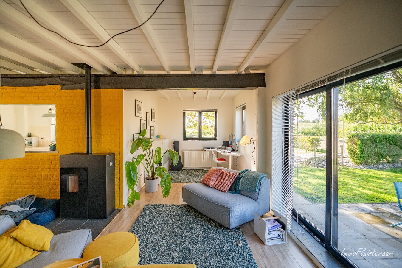 Charmante maison prête à emménager avec des installations pour chevaux sur environ 75a à Waanrode. 