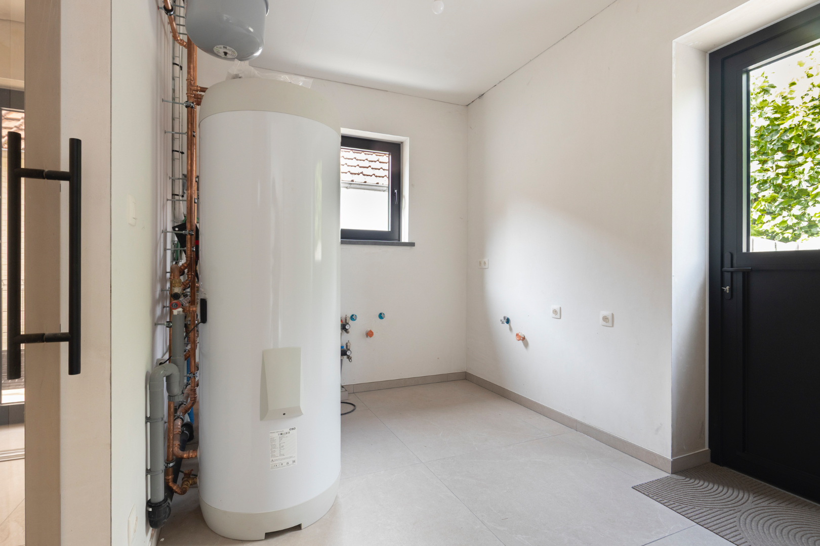 Heikant (NL) – Moderne vrijstaande woning met verrassend veel ruimte, energiezuinig comfort en mogelijkheden voor werken aan huis 