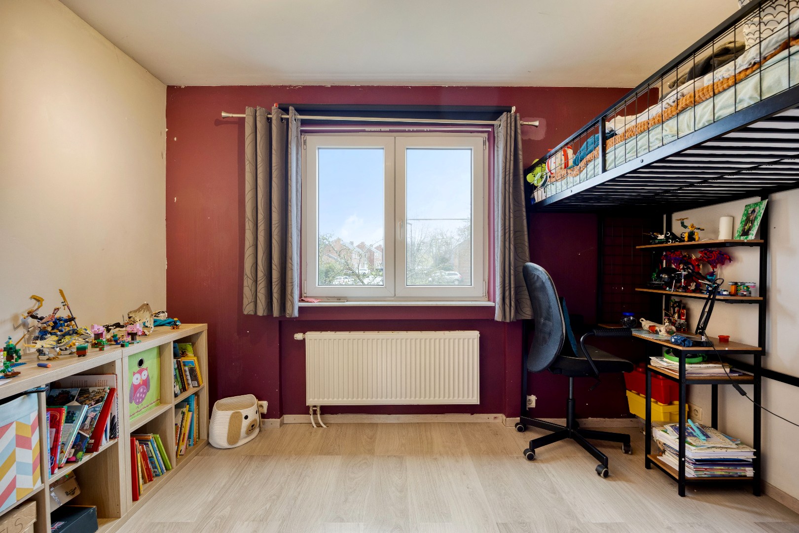 Instapklare woning te koop met 3 slpk, garage en tuin. 