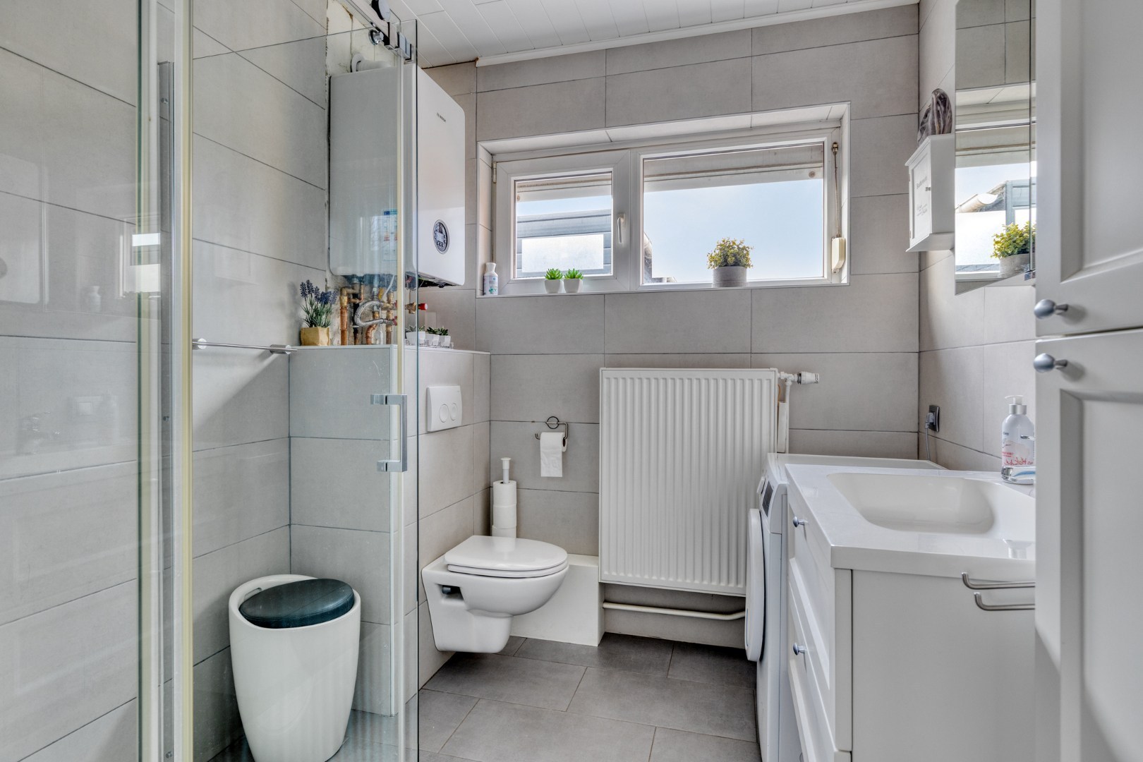 Instapklare woning met 3 slpk. in het centrum van Geel 