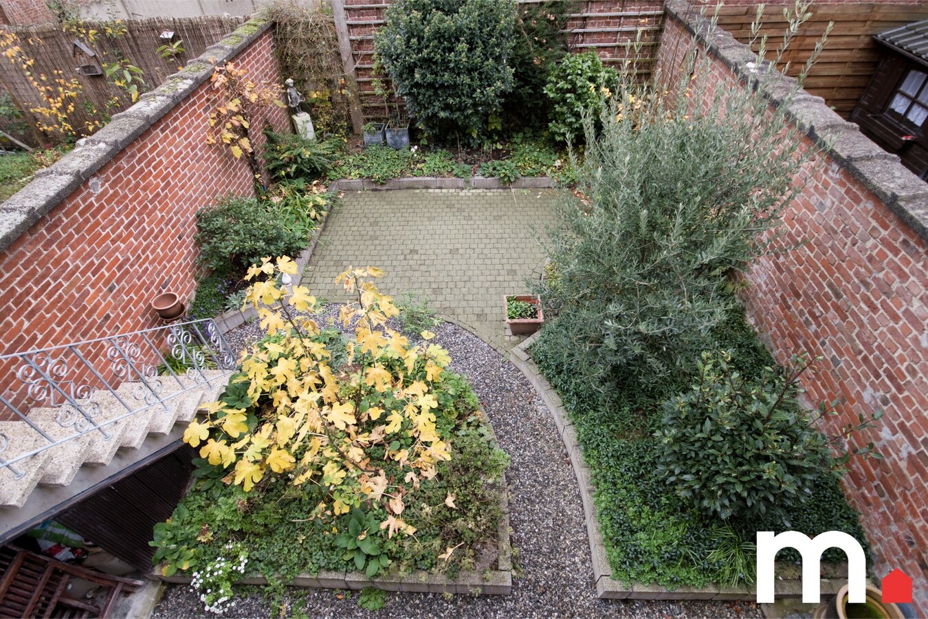 Instapklare woning met 4 slaapkamers te Izegem nabij het centrum! 