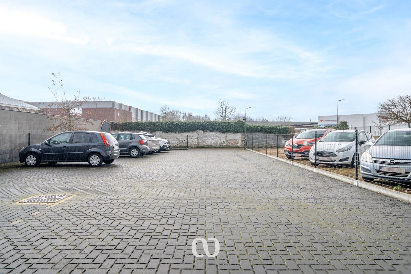 Modern en lichtrijk appartement te huur in de Beverestraat 