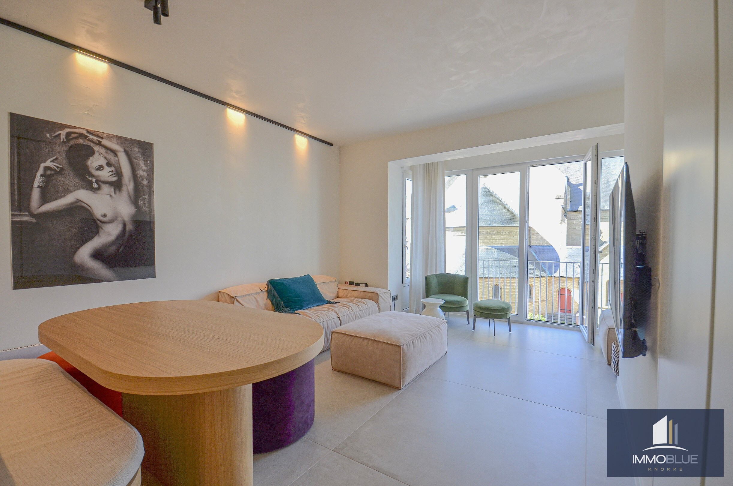 Stijlvol appartement met een open zicht gelegen nabij de Dumortierlaan. 