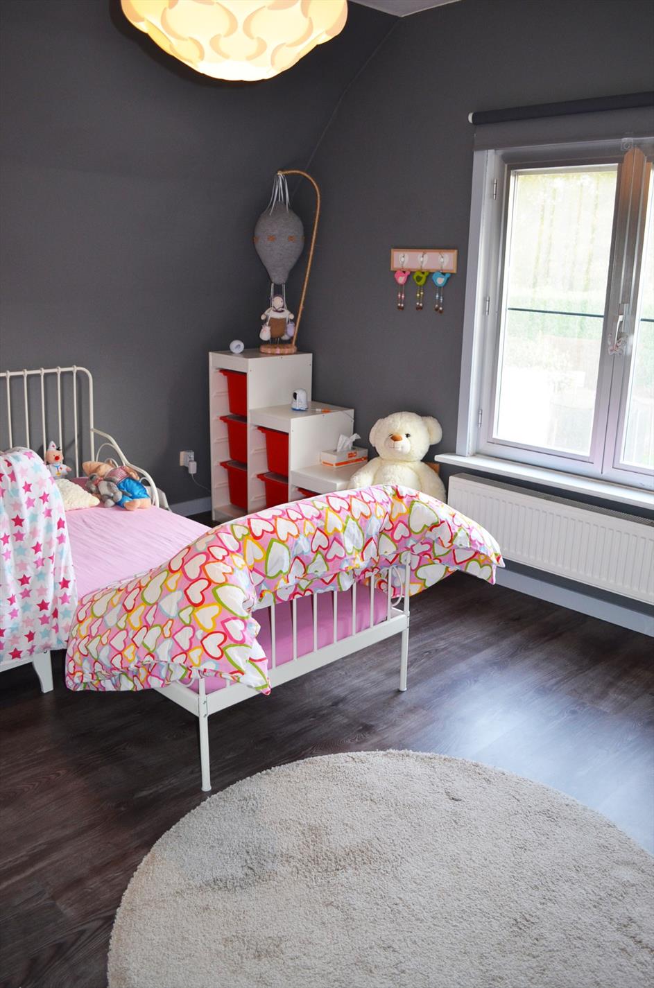 Woning met 2 slpks, garage en tuin te Adegem 