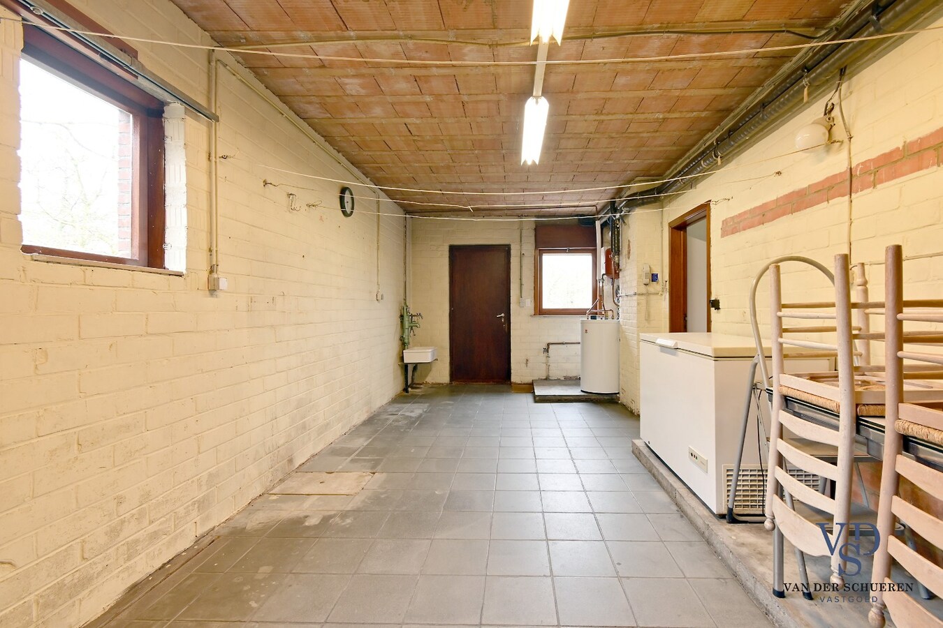 Degelijke eigendom met mogelijkheden 