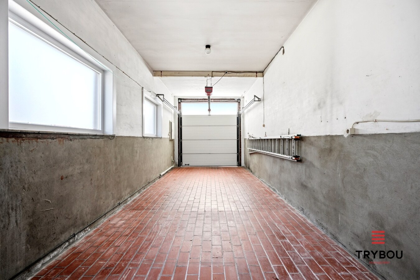 Open bebouwing met 3 slaapkamers, garage en noordoostgerichte tuin in Houthulst! 