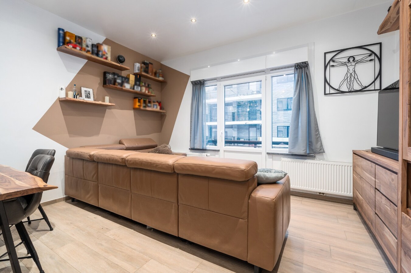 Gerenoveerde rijwoning nabij centrum Blankenberge 