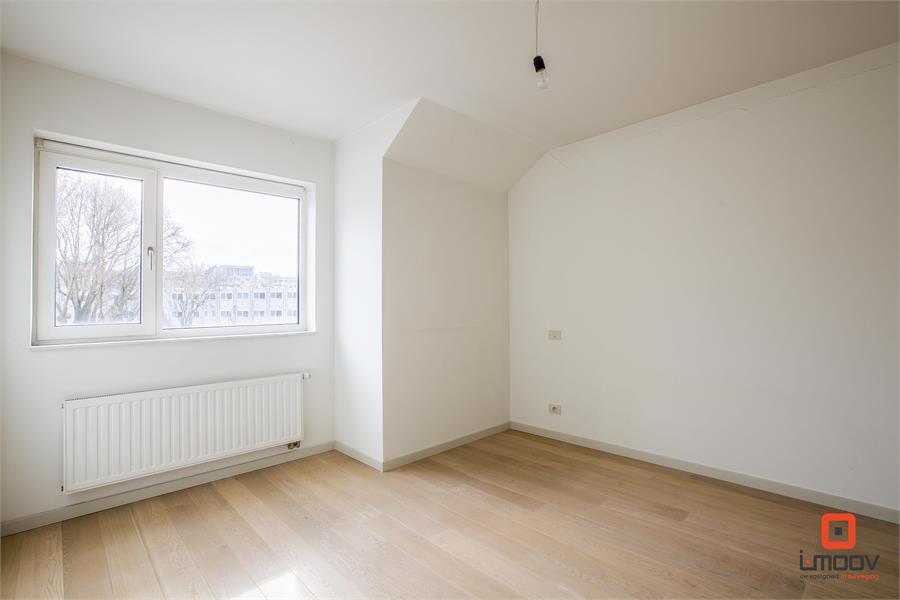 Modern twee-slaapkamer appartement. 