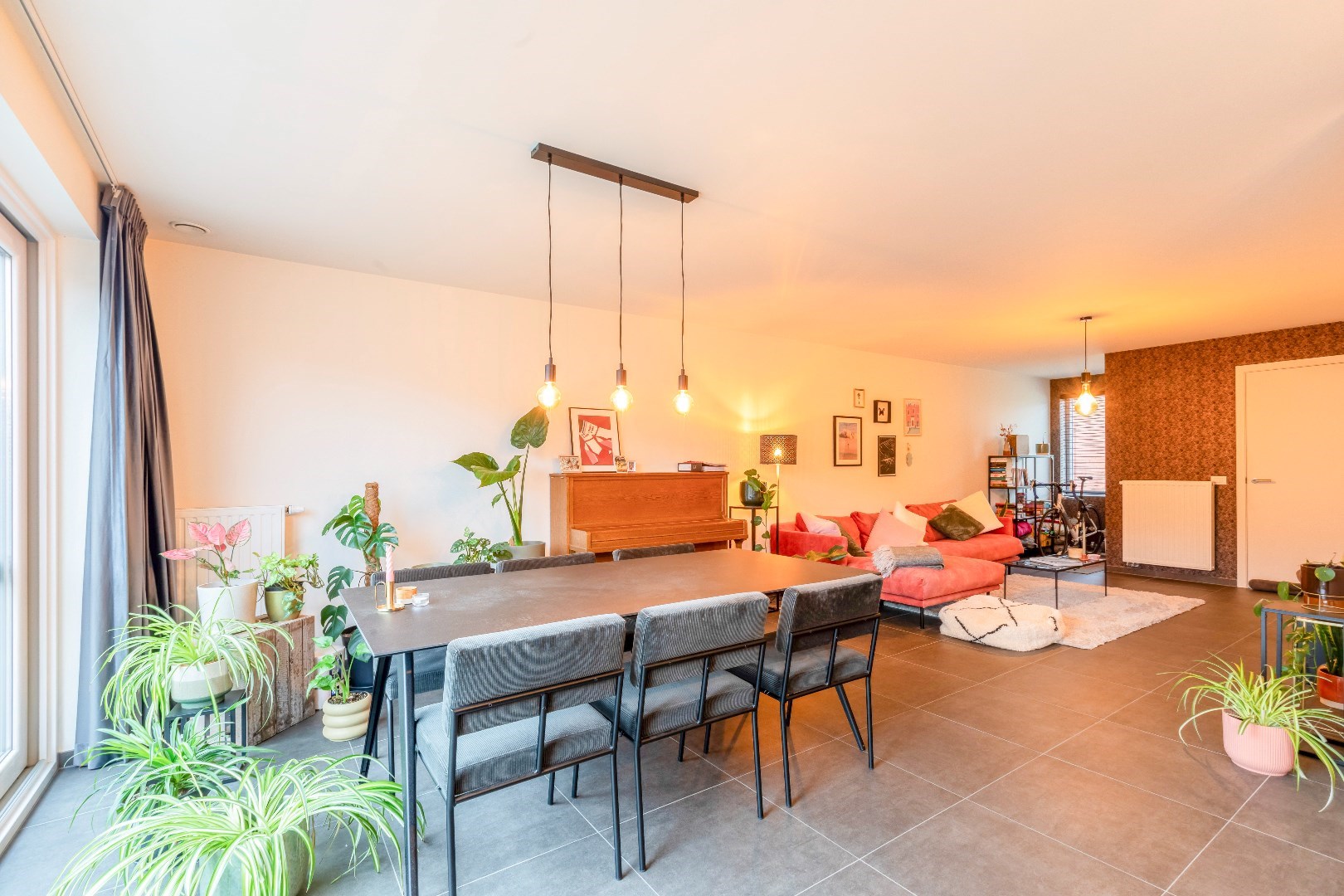 Instapklare  energiezuinige woning met tuin en parking 