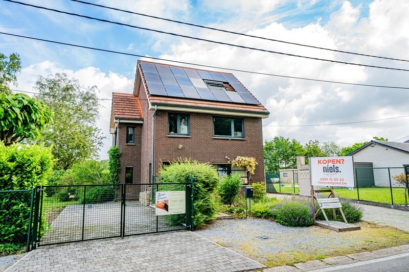 Aangenaam gezellig huis met met veel leefruimte 