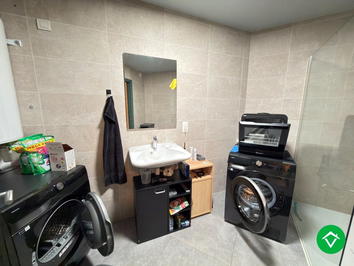 Gelijkvloers appartement met 1 slaapkamer en autostandplaats te Gistel 