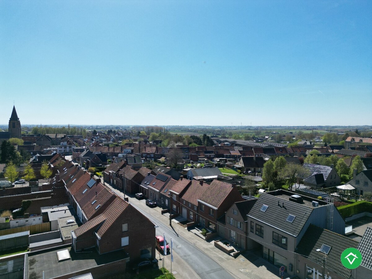 Duplexappartement met twee slaapkamers, zonneterras en parking te Moorslede 