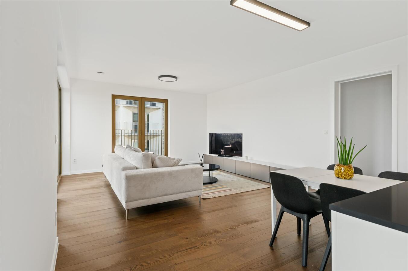 Hoekappartement met terras en uitzicht op 't Eilandje! 