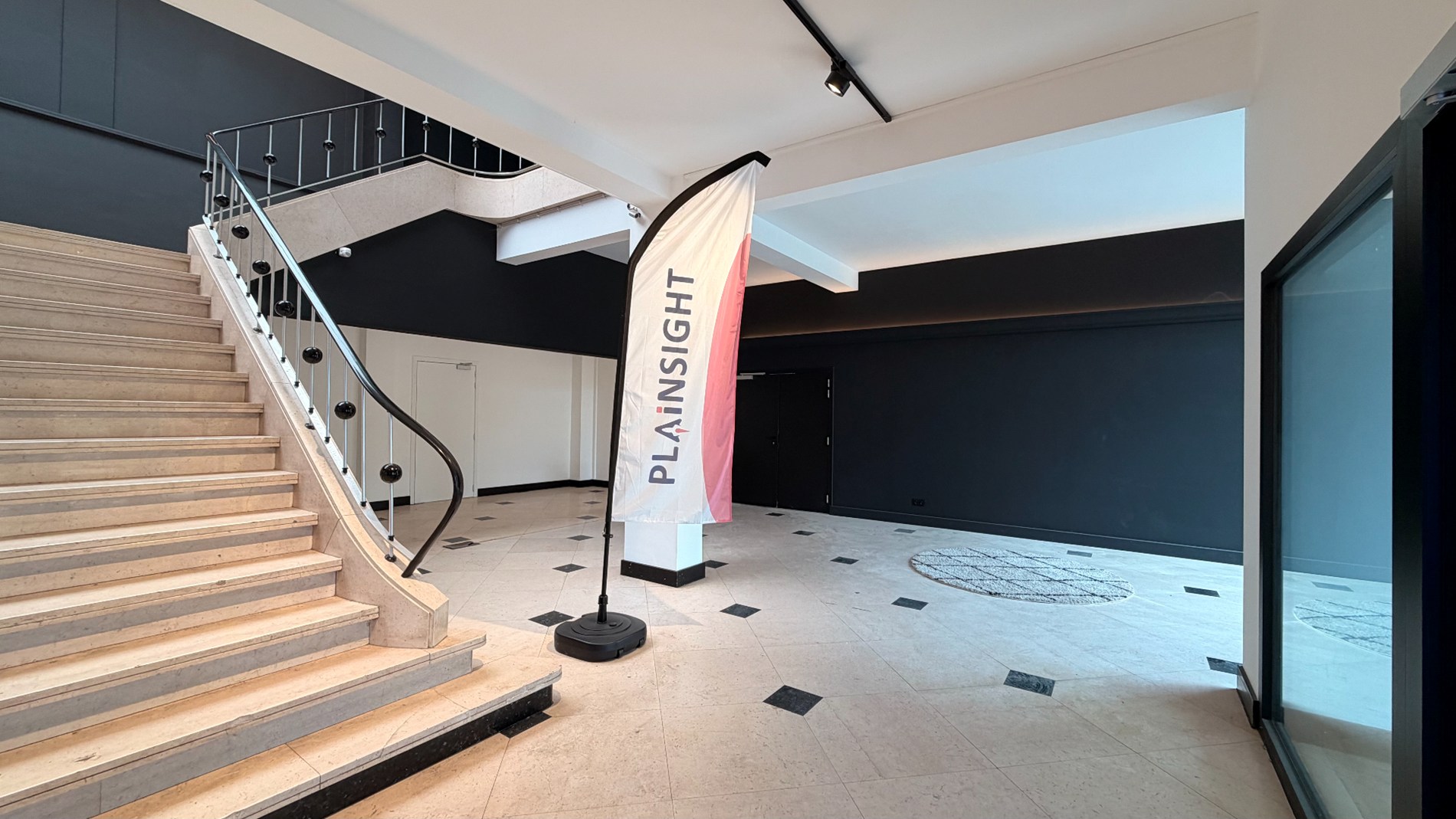 Instapklare kantoren met ruime parking te huur in Mechelen
