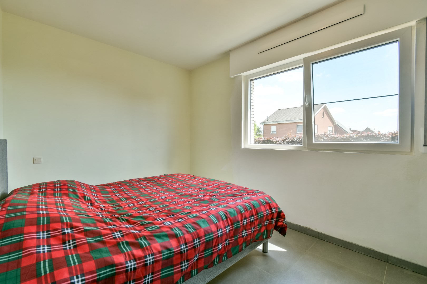 Licht en ruim wonen in Hooglede: instapklare woning! 