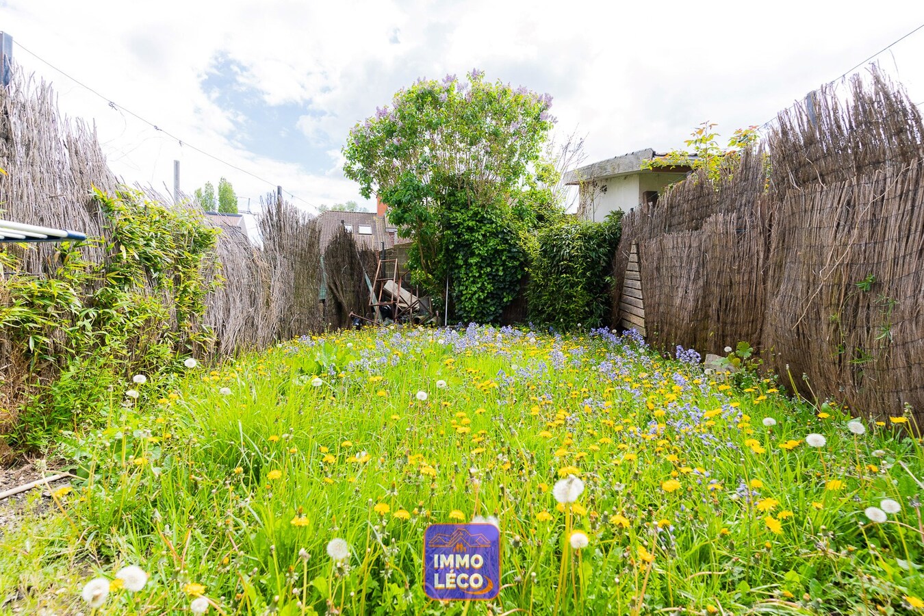 Commerce en plein centre-ville, dans une rue passante ! 