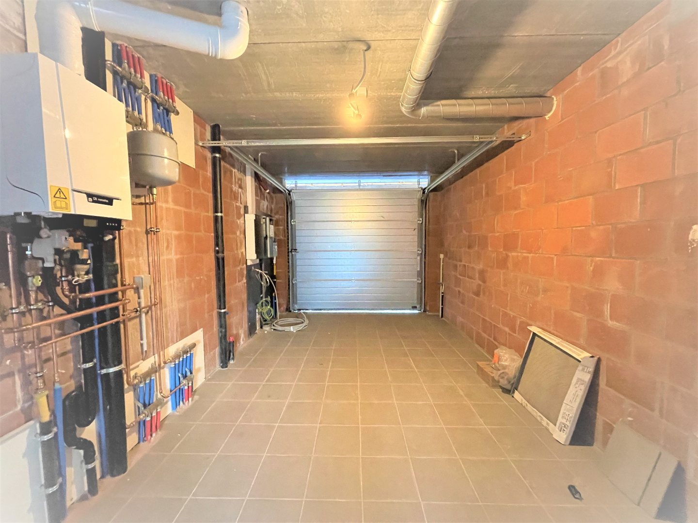 Nieuwbouwwoning met 3 slaapkamers en garage op 318m² 