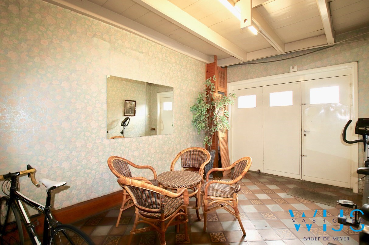 Te renoveren woonhuis in het dorp van Boekhoute ! 