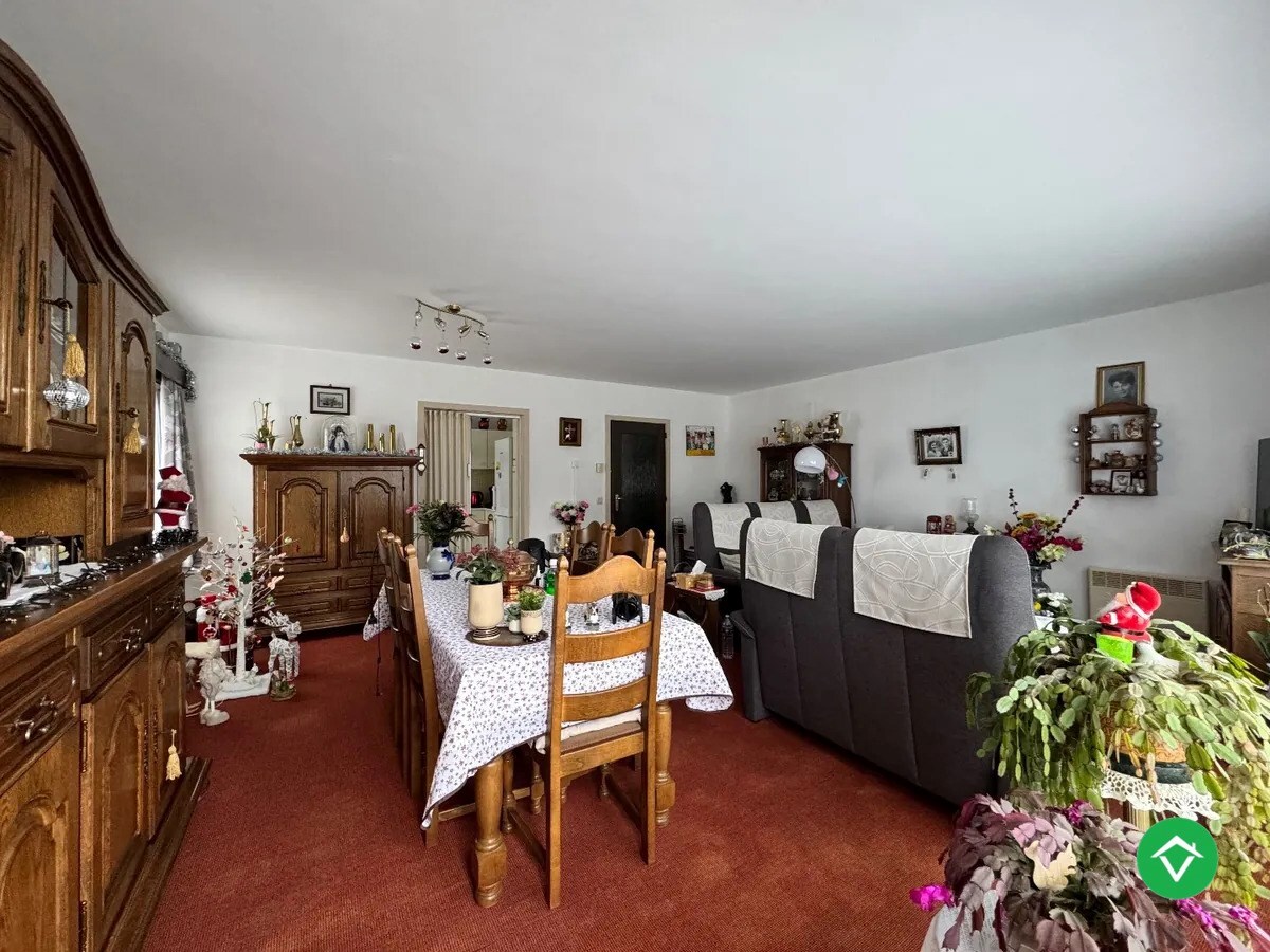 Appartement met 2 slaapkamers en garage in centrum Koekelare 