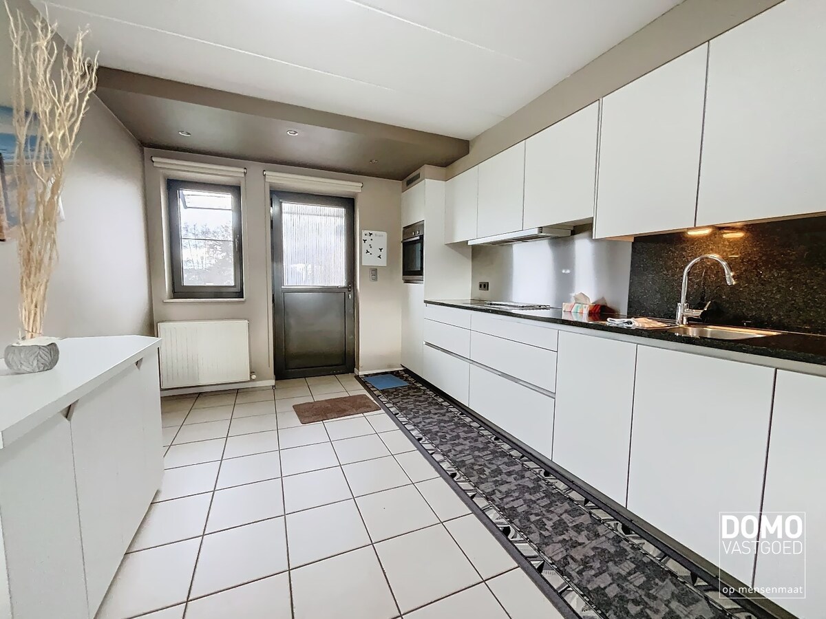 RUIM APPARTEMENT MET TUIN EN 2 SLAAPKAMERS TE HUUR IN HEUSDEN-ZOLDER 