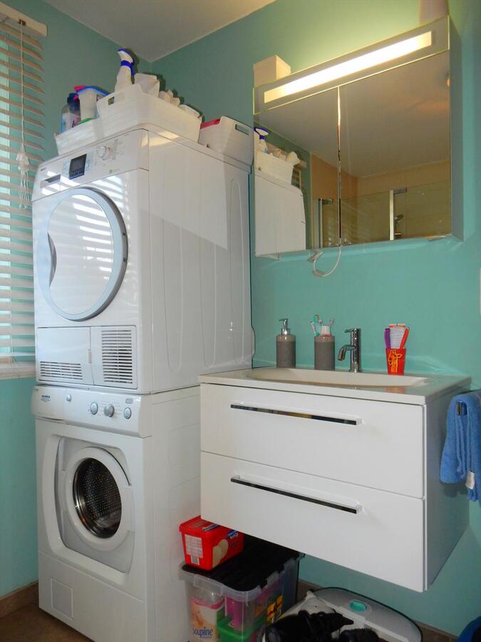 Recente woning met 4 slaapkamers te Snaaskerke 