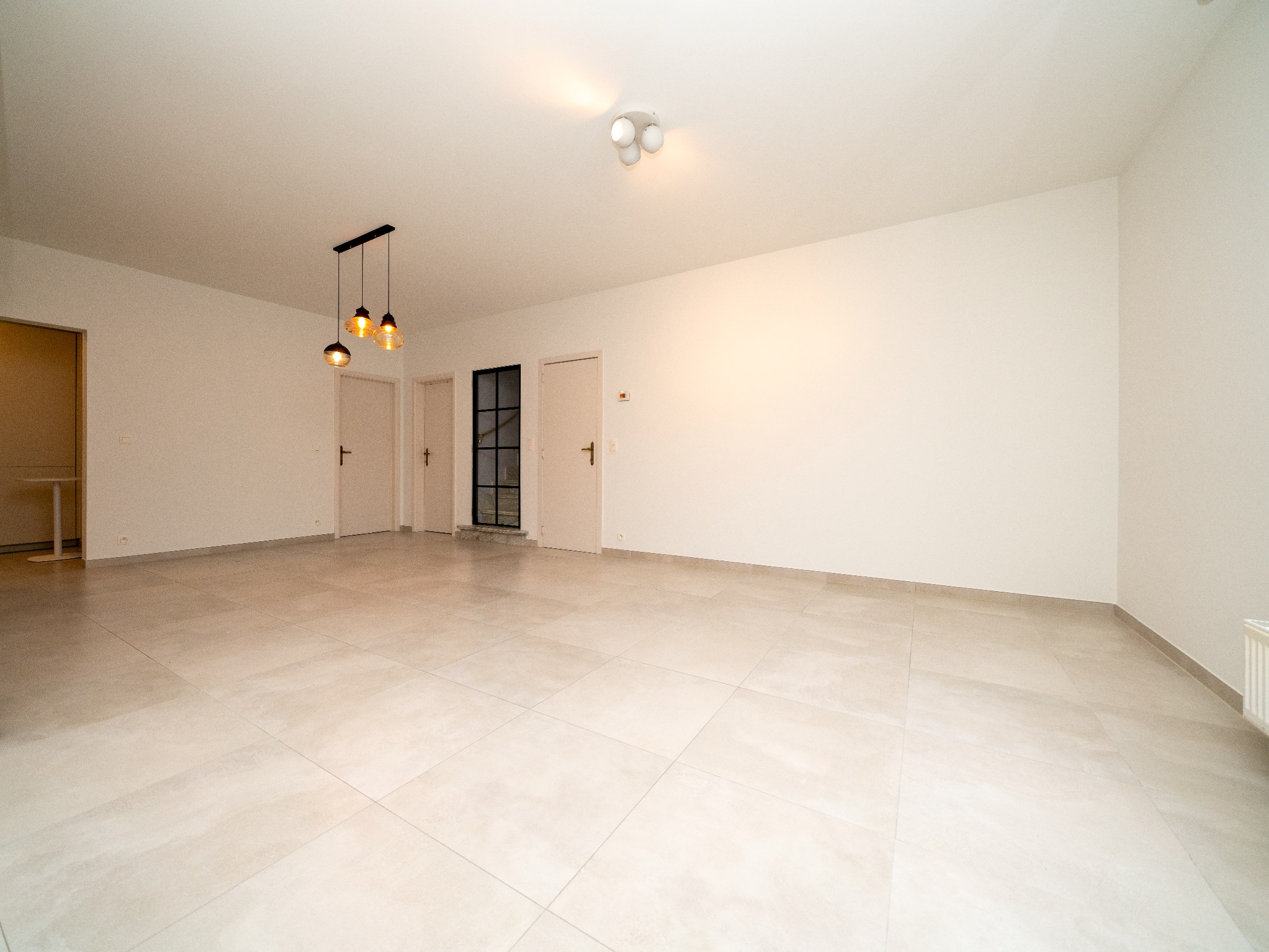 Recent gerenoveerde woning met 4 kamers en 2 badkamers 