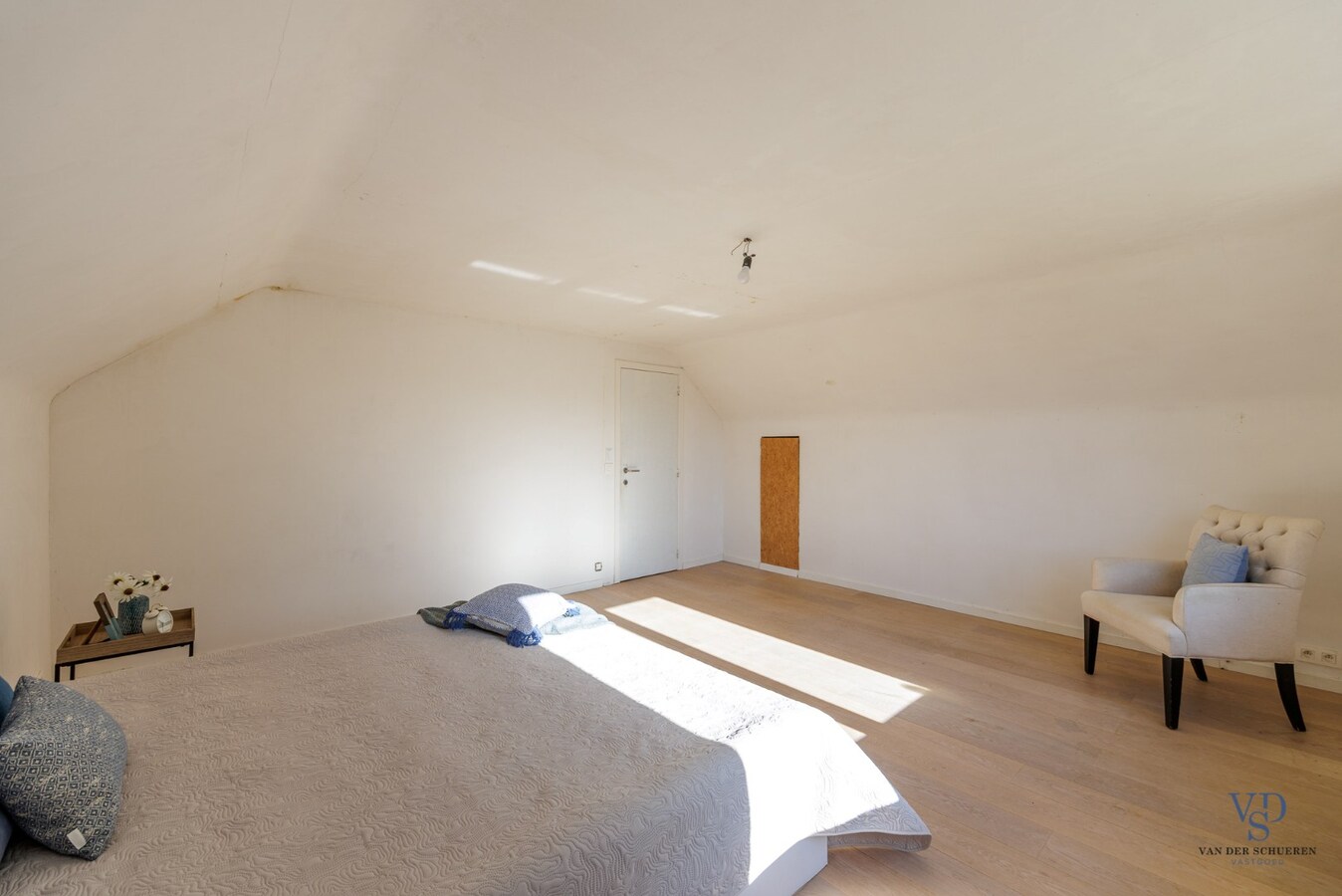 Tijdloze villa met zicht op groen. 
