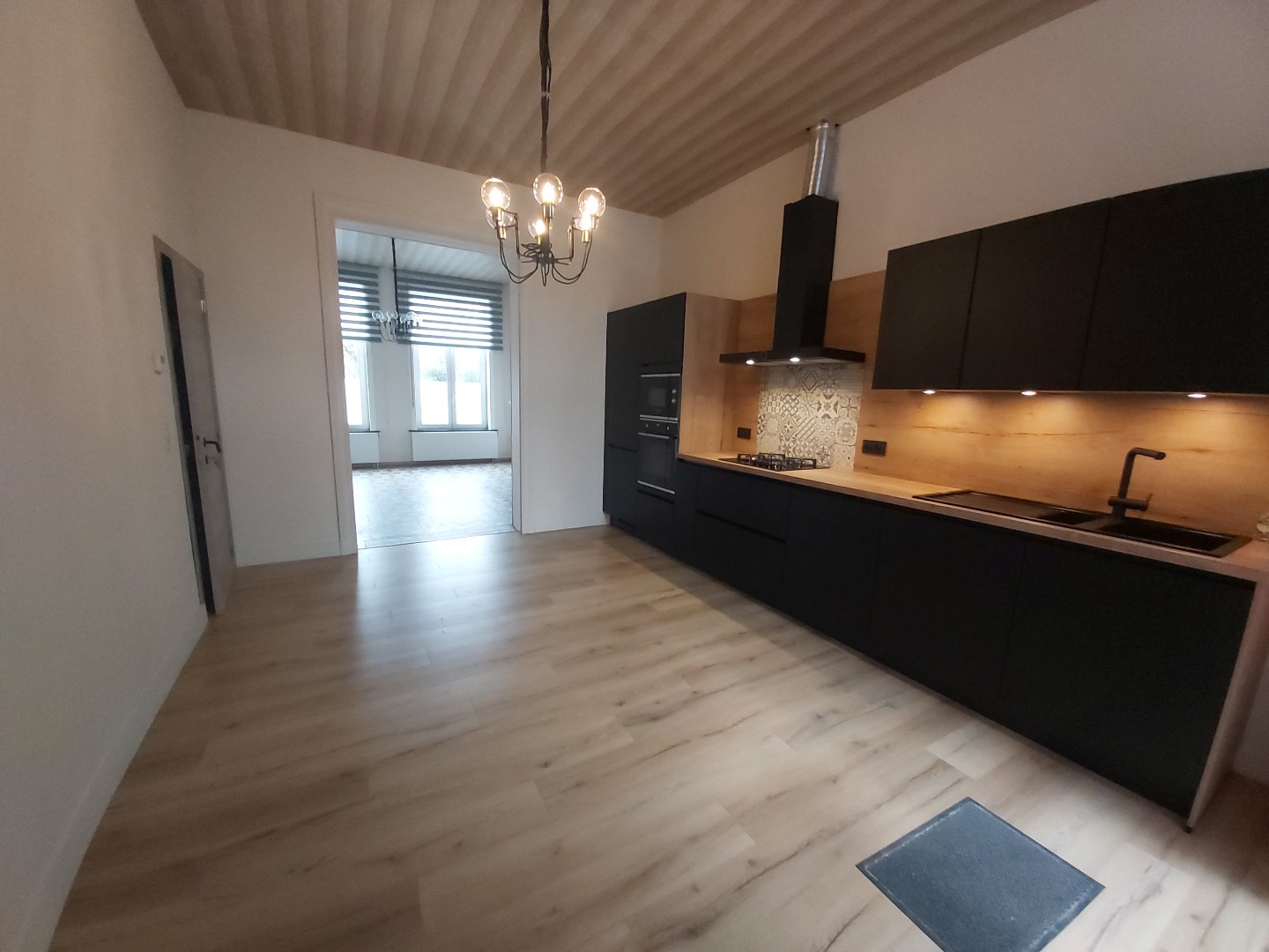 Opbrengsteigendom te koop met 3 app (+-90m²) 