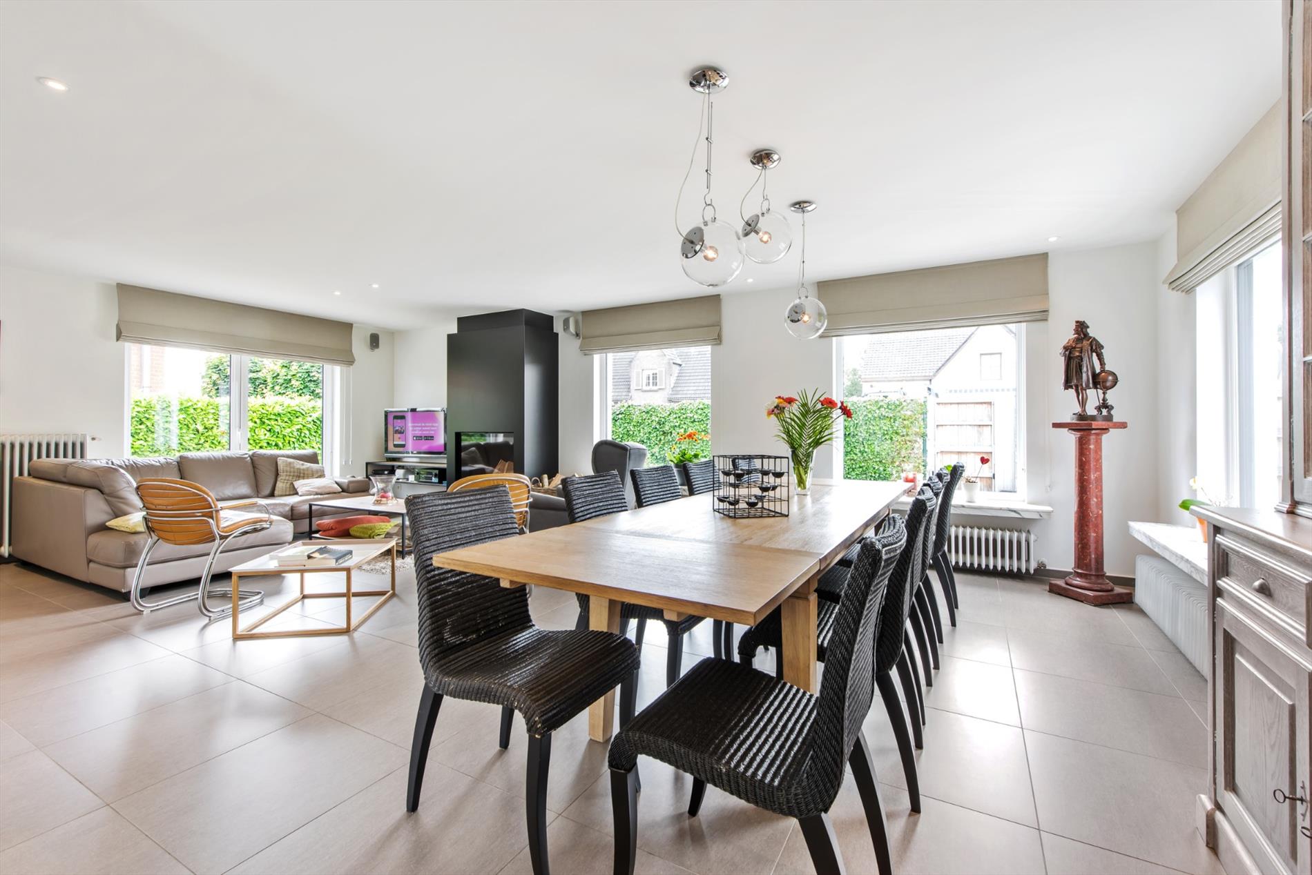 INSTAPKLARE VILLA OP ZEER CENTRALE LIGGING 