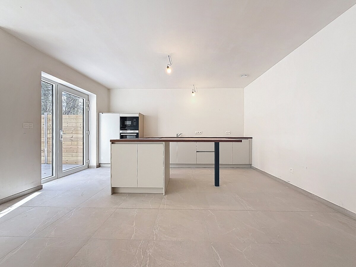 Piekfijn afgewerkte nieuwbouw BEN-woning te St-L-Houtem, 6% BTW mogelijk 