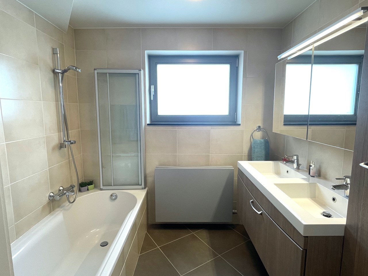 Instapklaar, recent en energiezuinig appartement met 2 slaapkamers aan de kust 