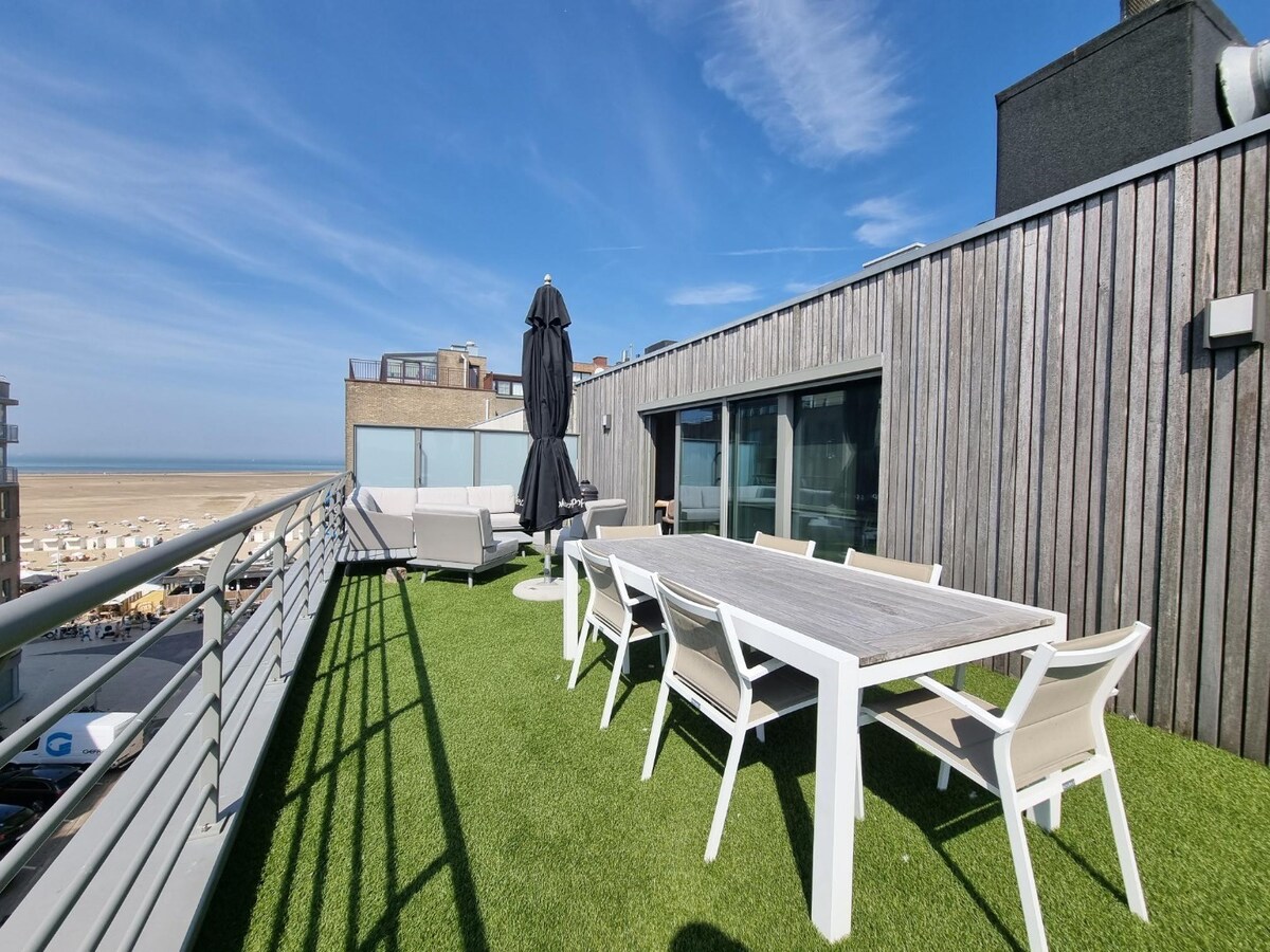 Prachtige penthouse met enorm terras (110m²!) en zeezicht - Zeebrugge 