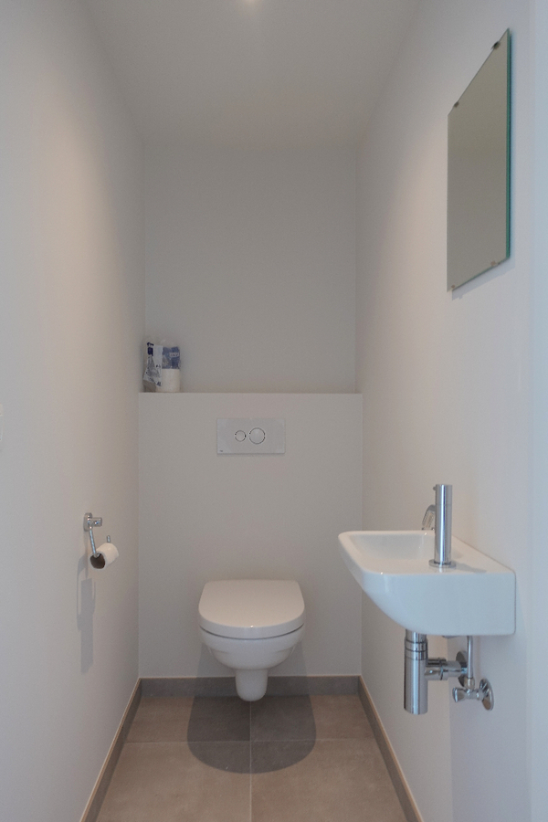 Prachtig nieuwbouwappartement met garage 