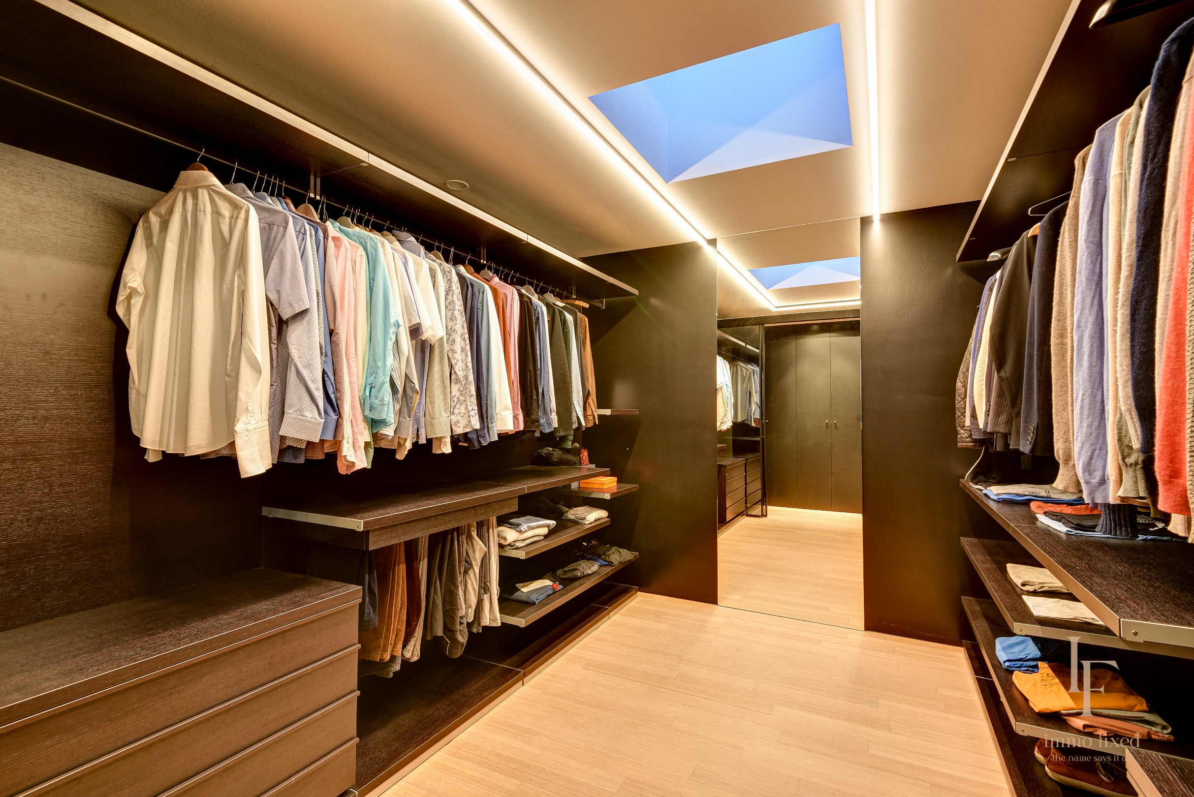 Luxe villa met 4 SLKS en praktijkruimte te SCHILDE! 