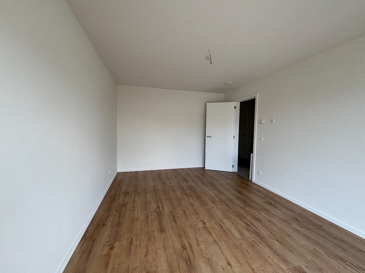 BEN nieuwbouwwoning (E-peil E30) met 3 slaapkamers in het centrum van Zoersel 