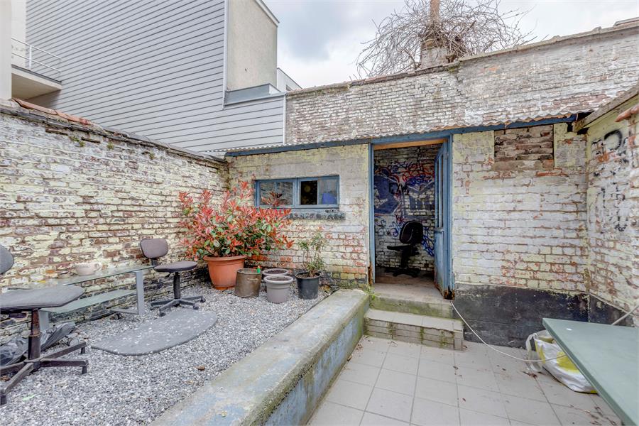 Interessante opbrengsteigendom met 16 entiteiten 