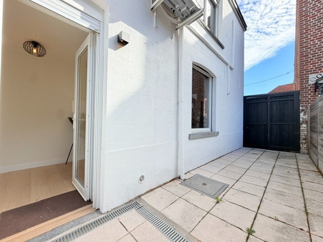 Trendy halfopen bebouwing met tuin en uitweg te Wevelgem ! *** NONO INSPIRED*** 