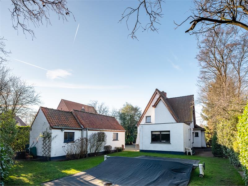 VERKOCHT!! Prachtige, rustig gelegen villa met zwembad 