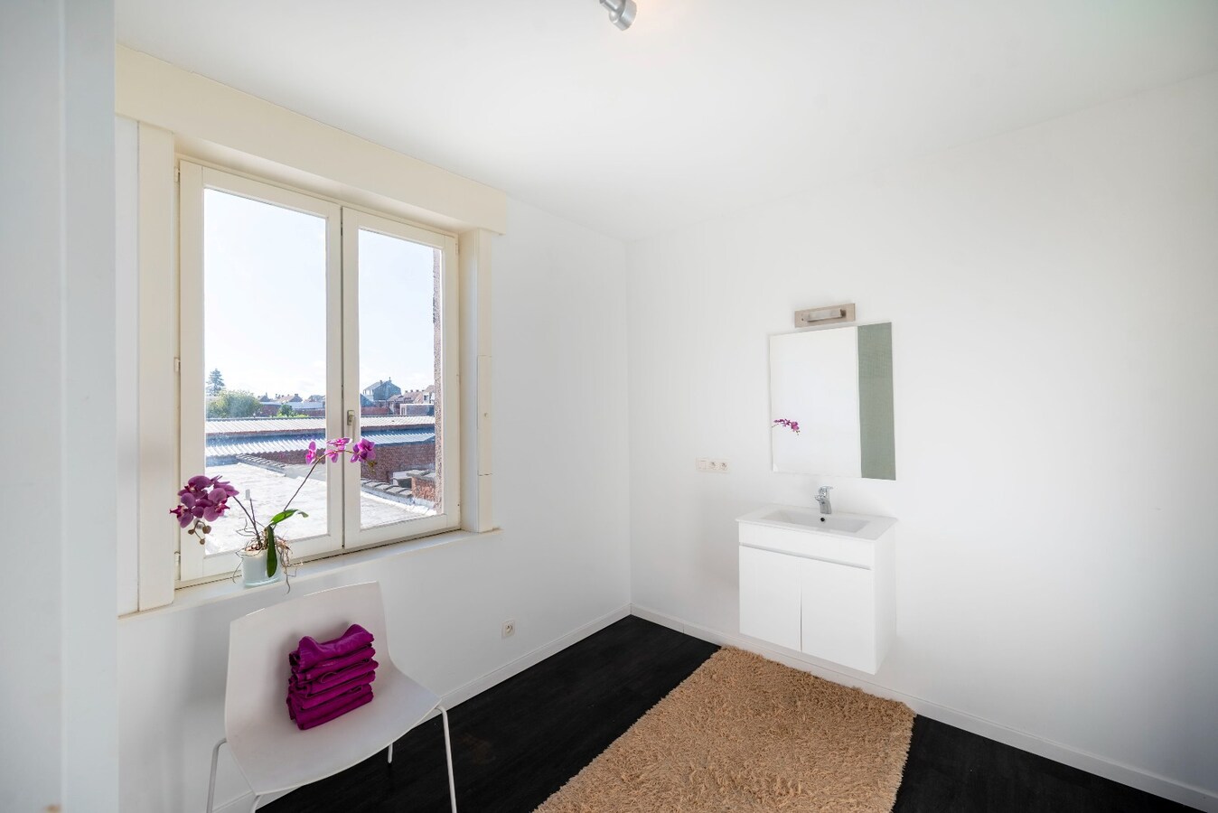 Woning of handelsruimte (combinatie mogelijk) met garage ! 