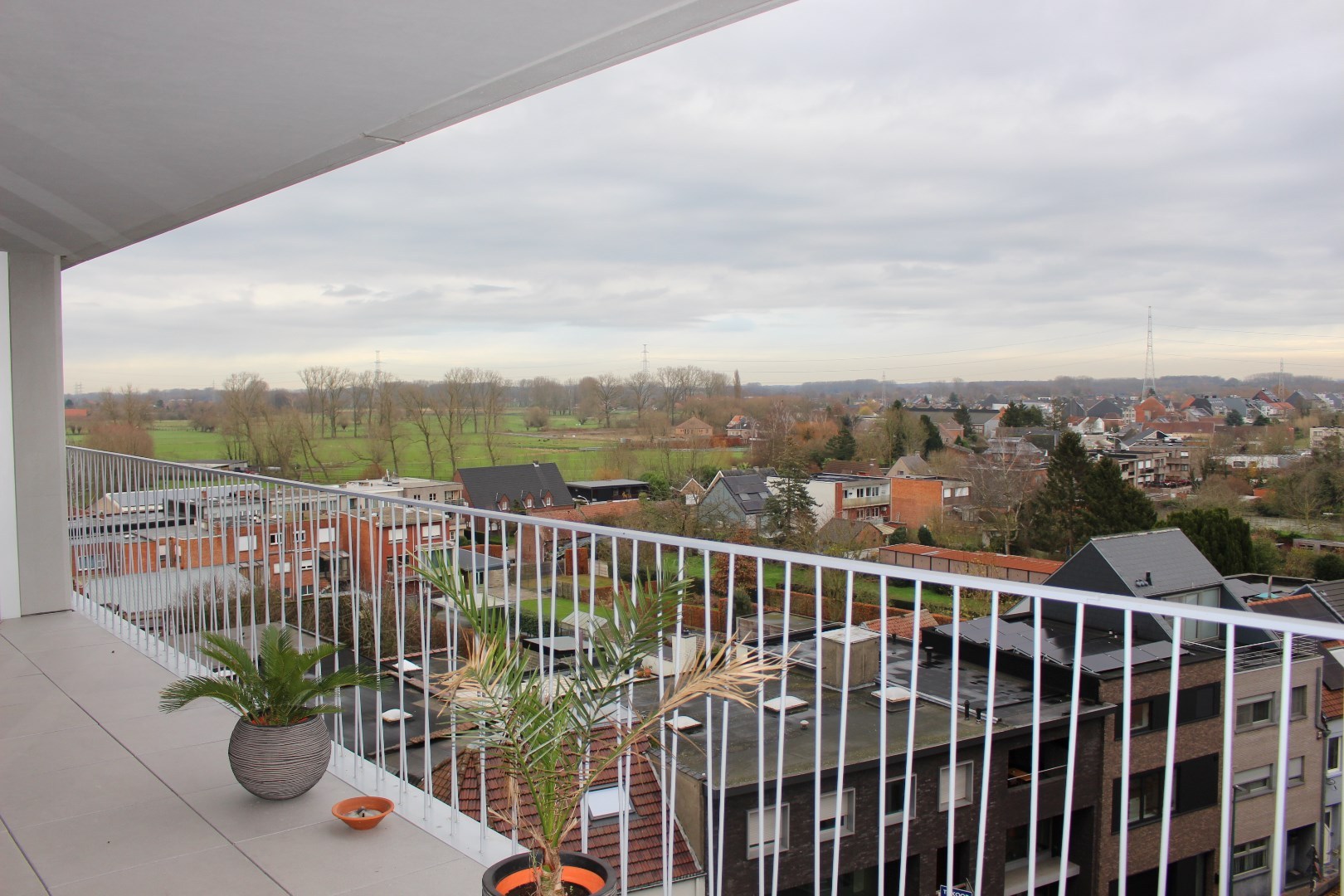 Appartement met 2 slaapkamers en terras. 