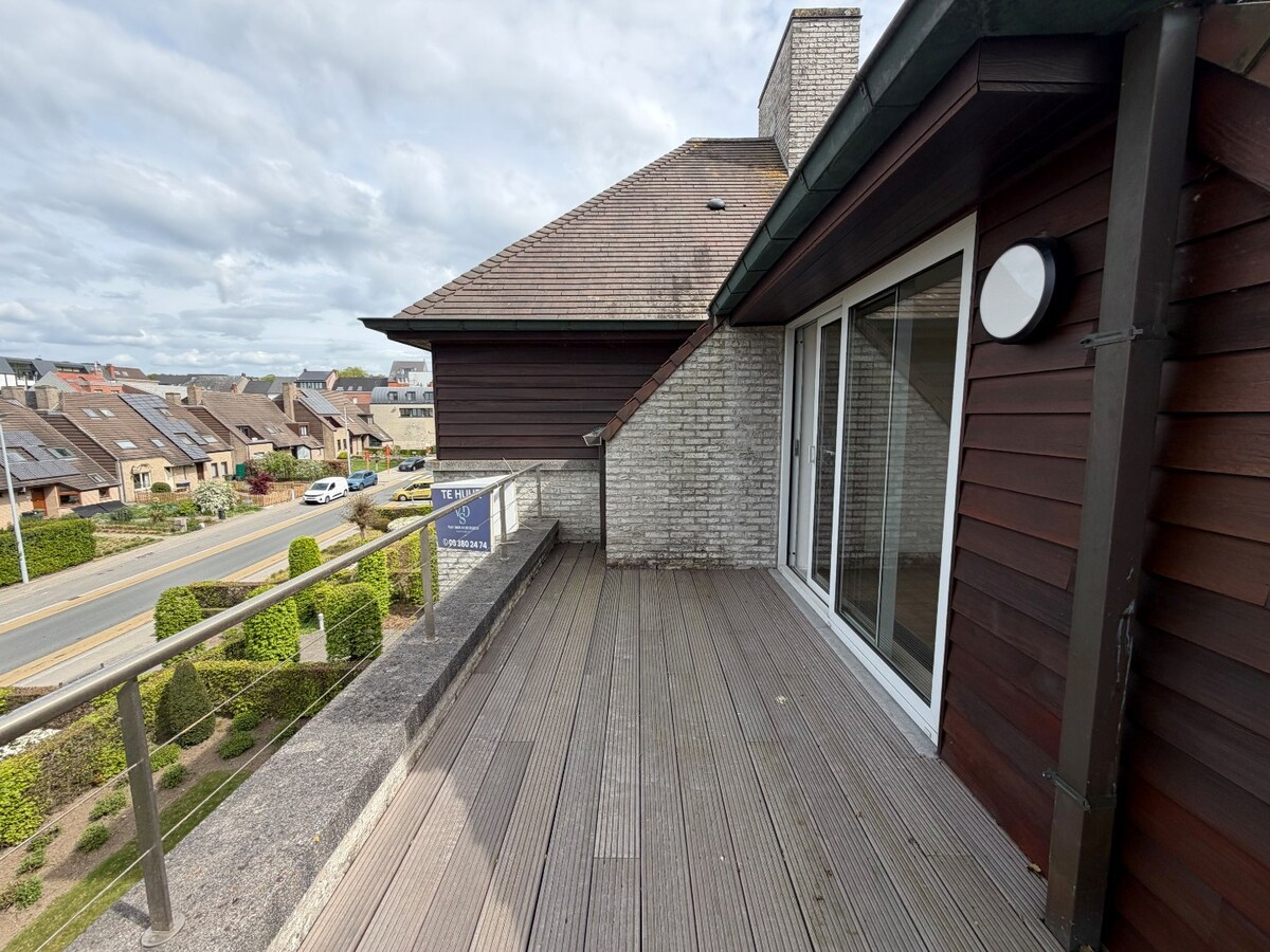 Ruim appartement met 2 terrassen nabij de Schelde. 