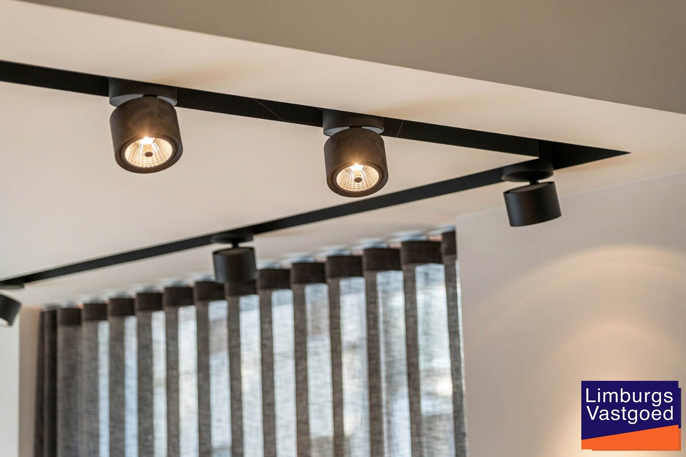 Modern instapklaar kantoor in Hasselt centrum met energielabel B, 