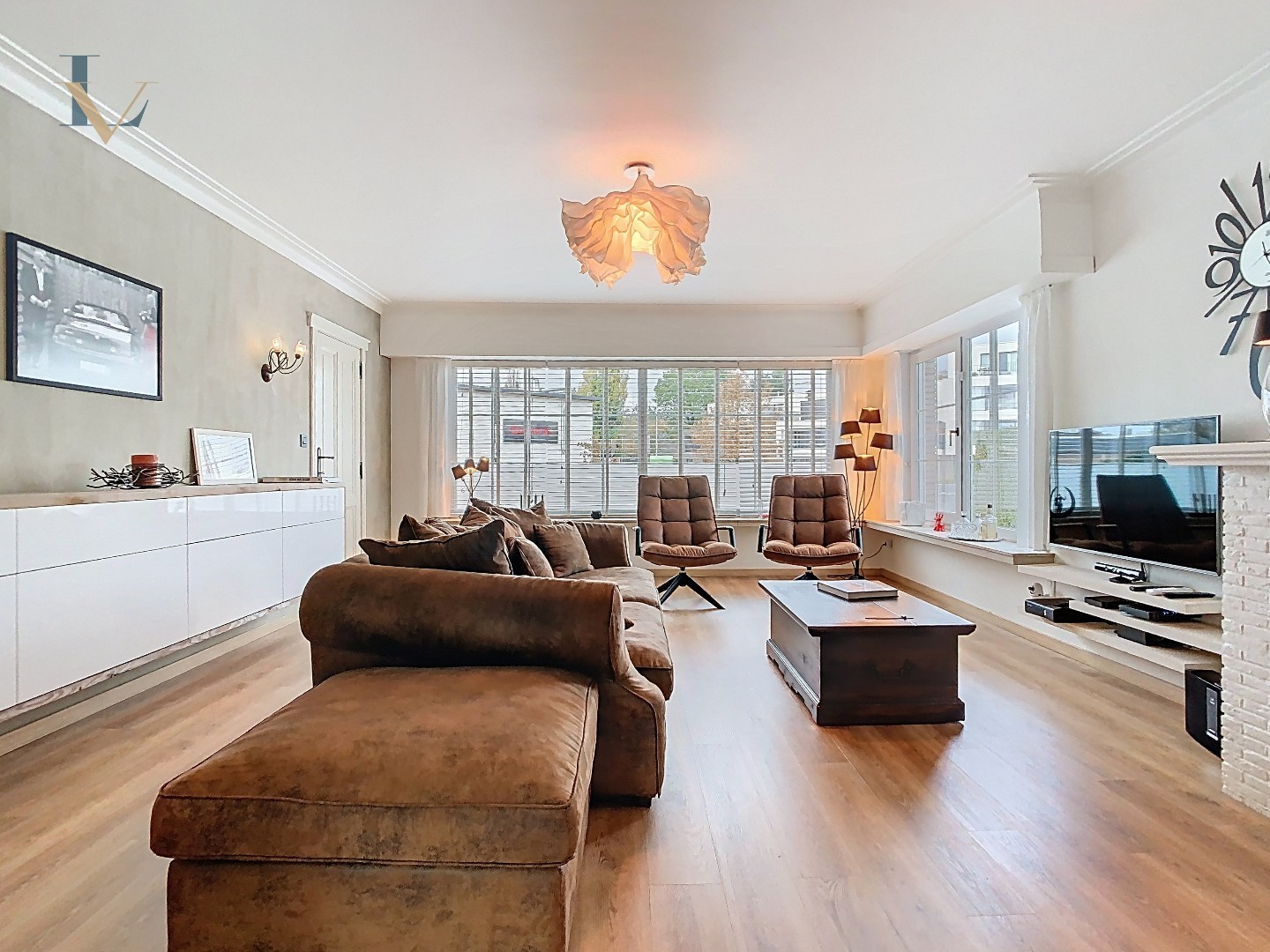 Instapklare halfopen bebouwing met zonnige zuidoost gerichte tuin – 560 m² 