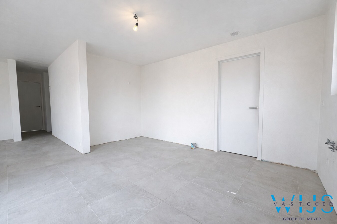 Stijlvol nieuwbouwappartement met privatief terras in hartje Wachtebeke 