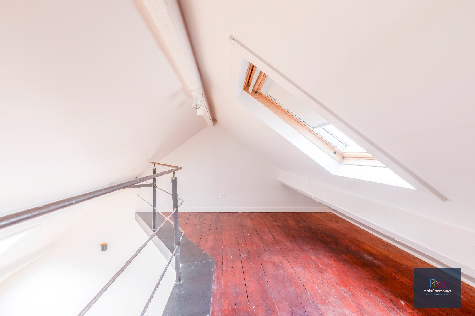 Ruim duplexappartement te huur in het hart van Gent 